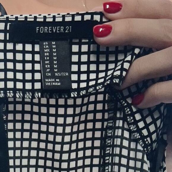 Forever 21 Black and White Check Checkered Plaid Jumpsuit Size Medium - Picture 4 of 4